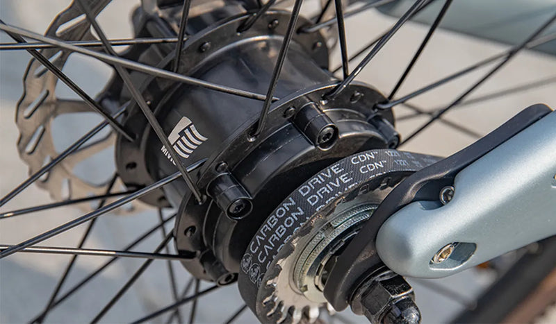 E-bike: motore centrale vs. mozzo posteriore